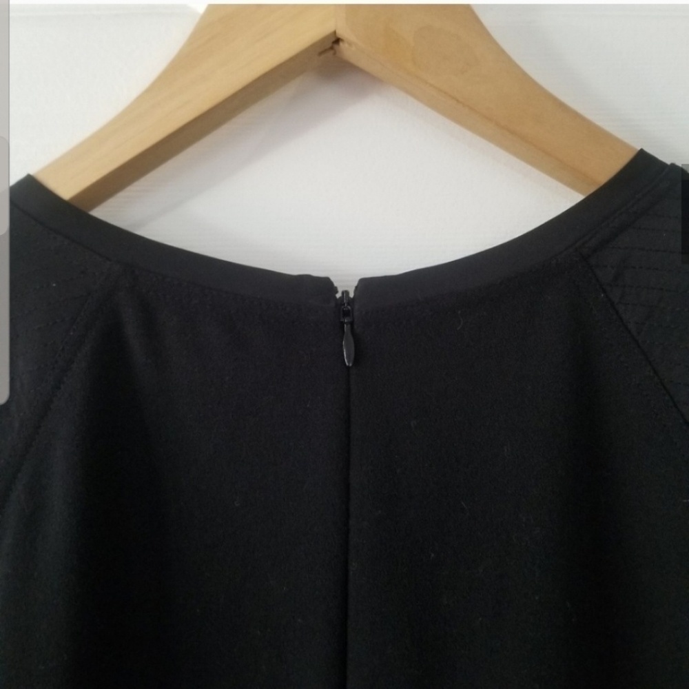 Vince Black Short Sleeve Shift Dress - Picture 7 of 8